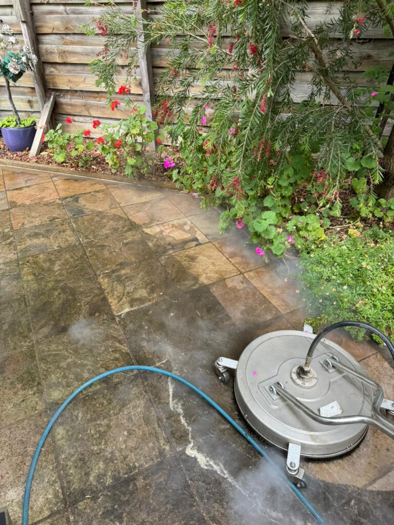 Courtyard pressure cleaning in Kew