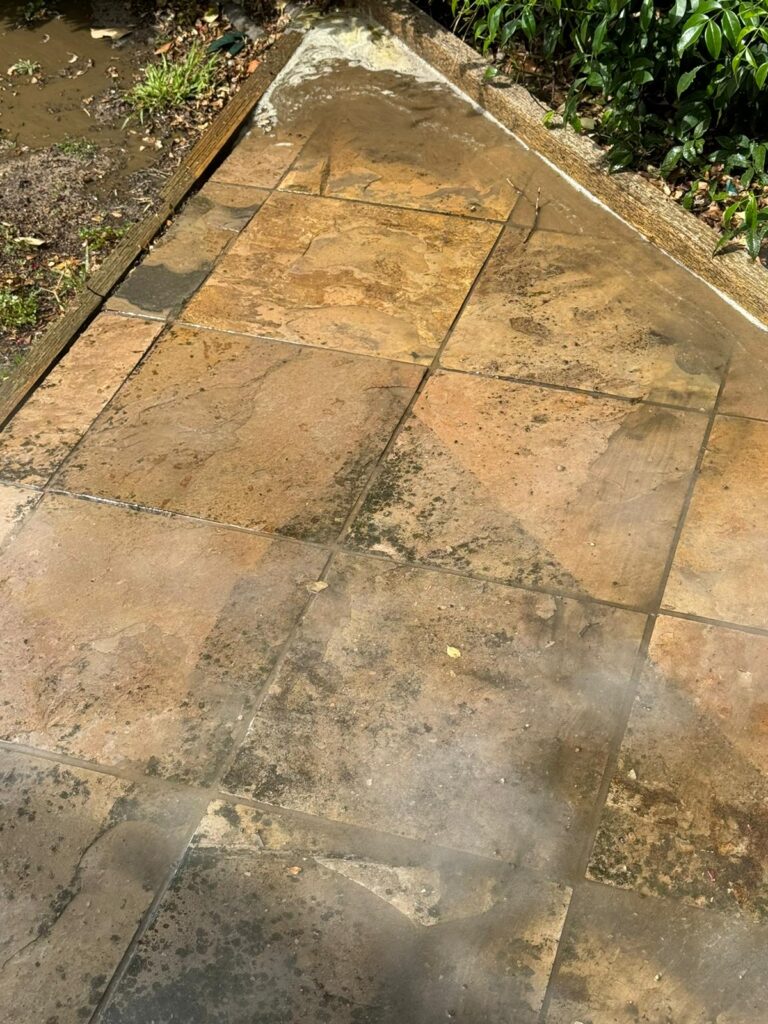 Courtyard pressure cleaning in Kew