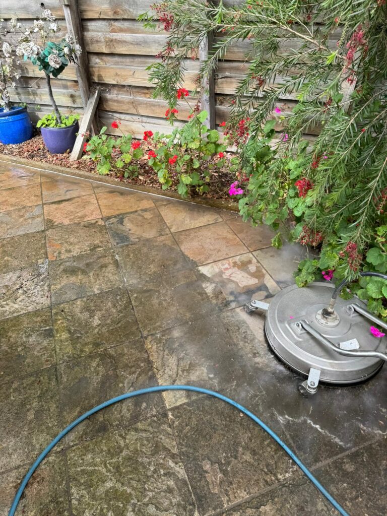 Courtyard pressure cleaning in Kew